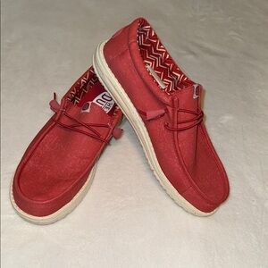 NWOT Men’s Hey Dudes, size 12